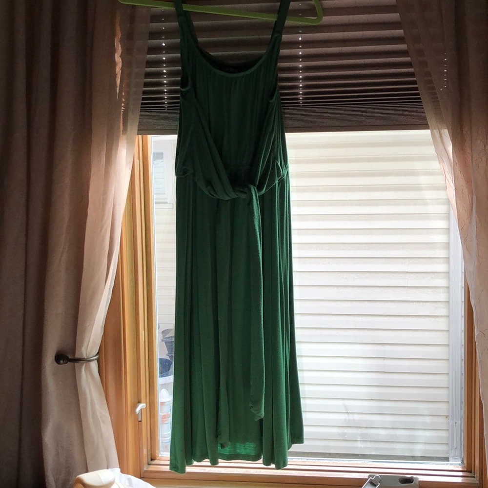 kelly green dress